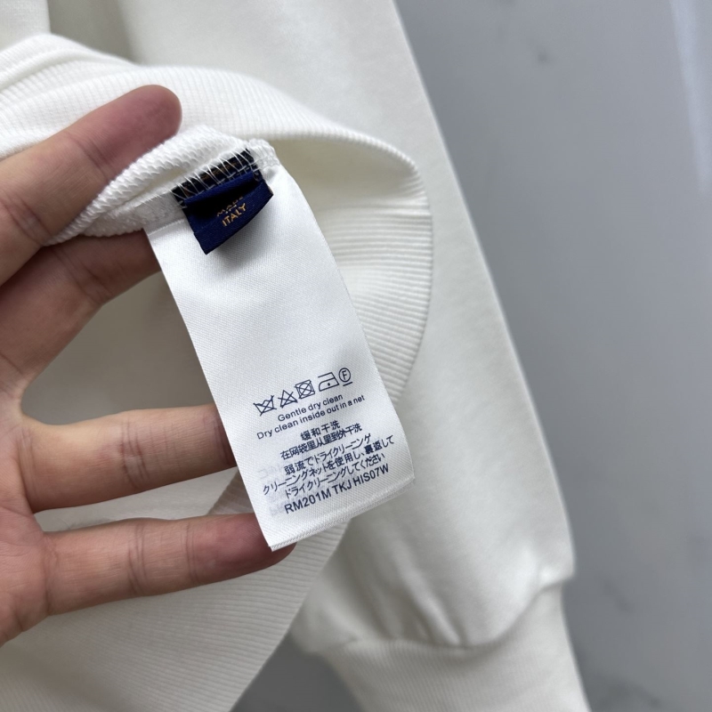 l0vis Vvtt0n t-shirt